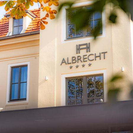Hotel Albrecht Bratislava Exterior photo